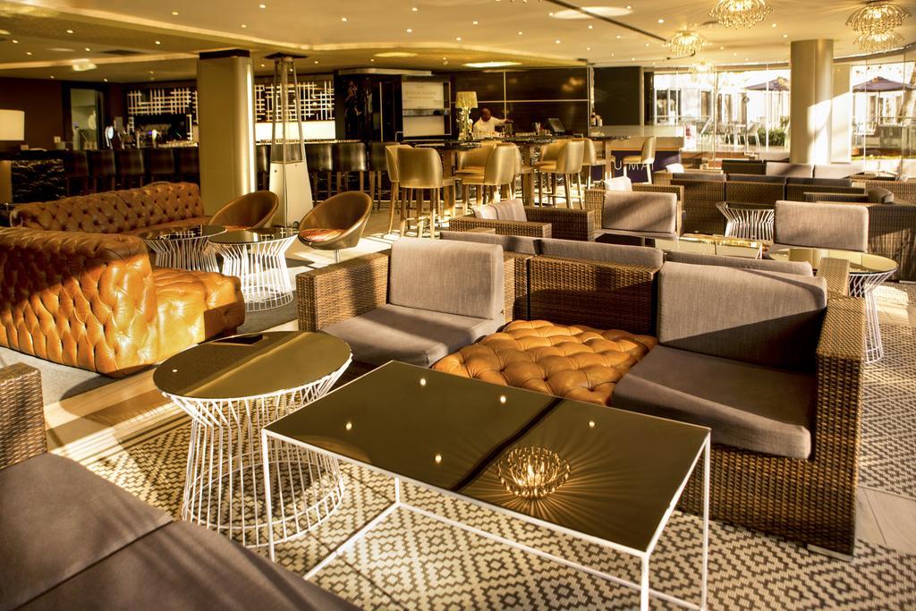 The Maslow Hotel, Sandton Exterior photo